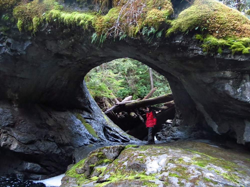 Huson Caves, Caves, Pacific Northwest